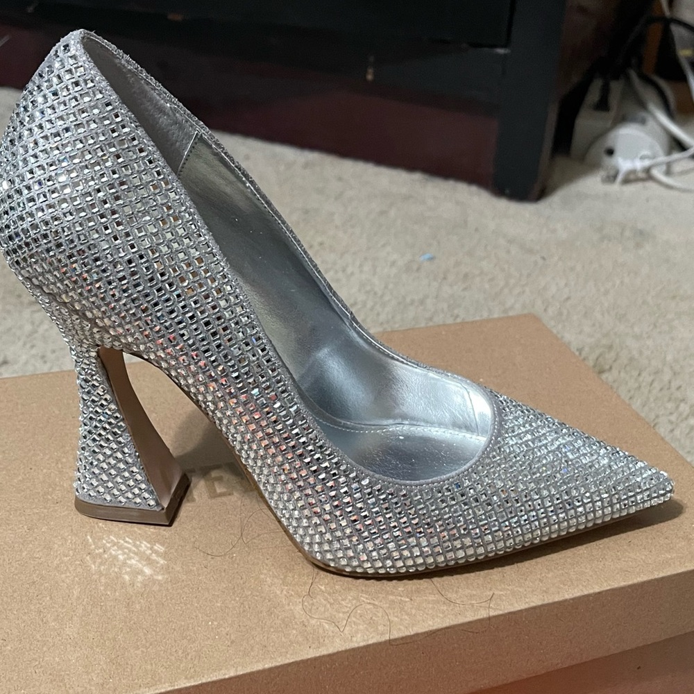 Steve Madden Crystal Bling Pumps